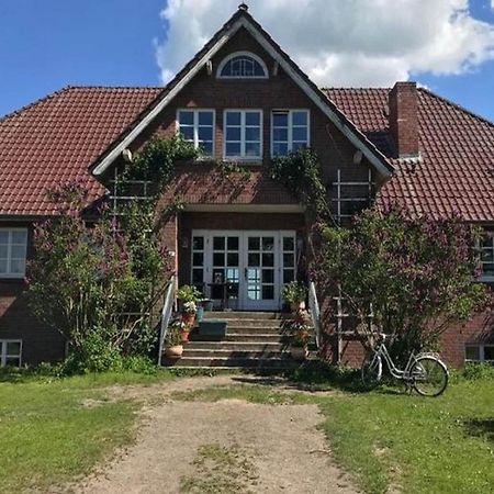 Cosy Apartment In Semlow Germany With Garden Exterior foto